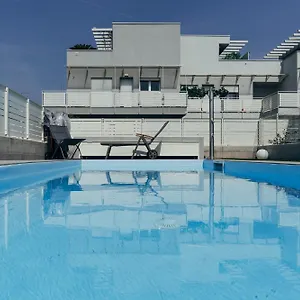 the-prince-luxury-apartments-with-pool.hotelinveneto.com/
